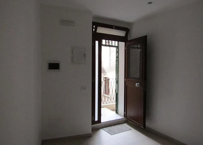 Le casette nel cortile